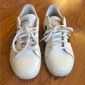 Adidas Kids White Low-Top Sneakers size 3